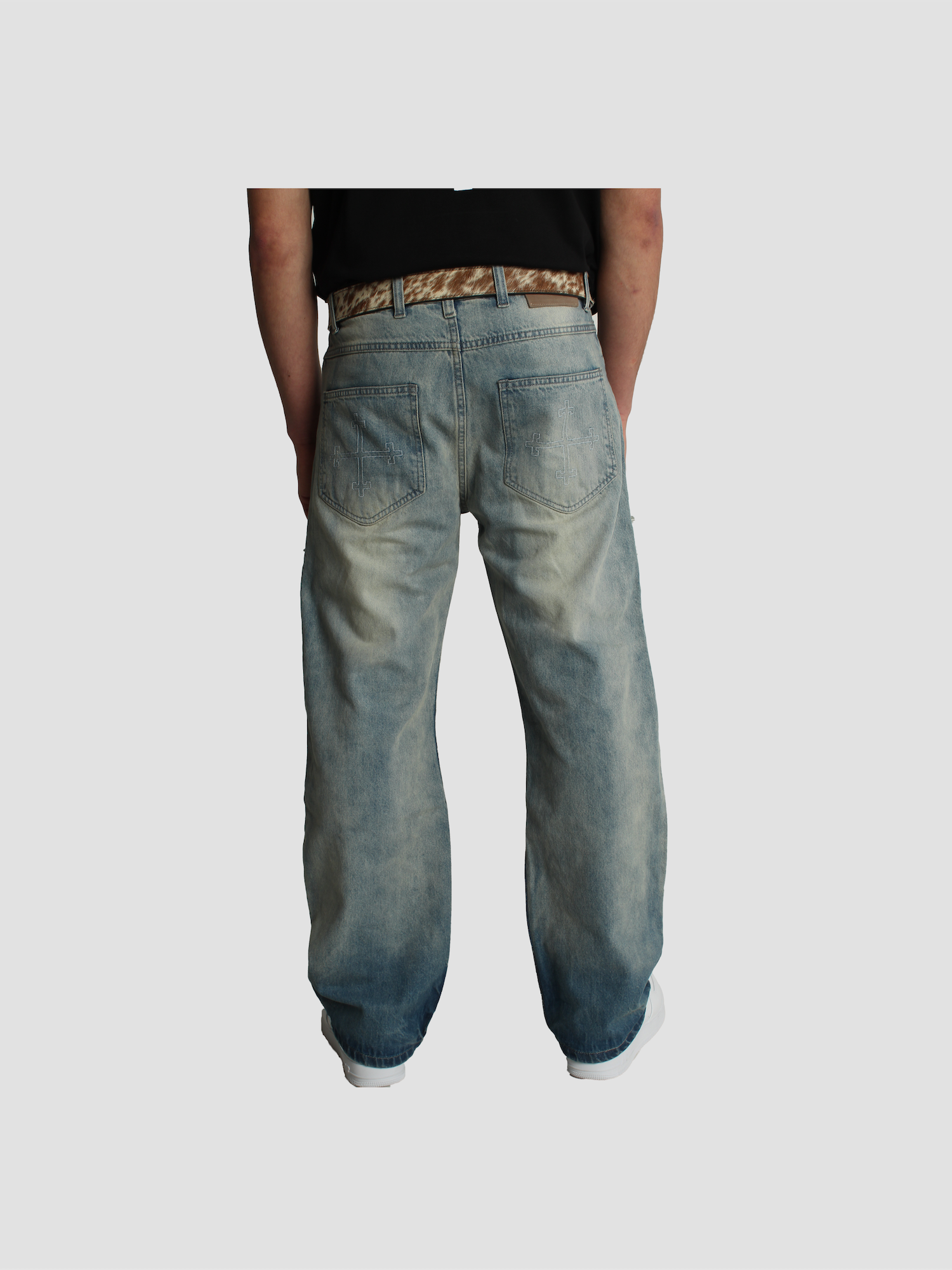 BAGGY STUDDED DENIM - WASHED BLUE